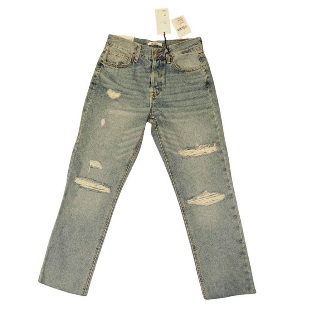 NWT Forever 21 Slim Fit High Waisted Mom Jeans